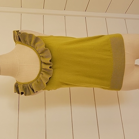 MERONA large sleeveless green sweater with ruffles - Picture 1 of 6